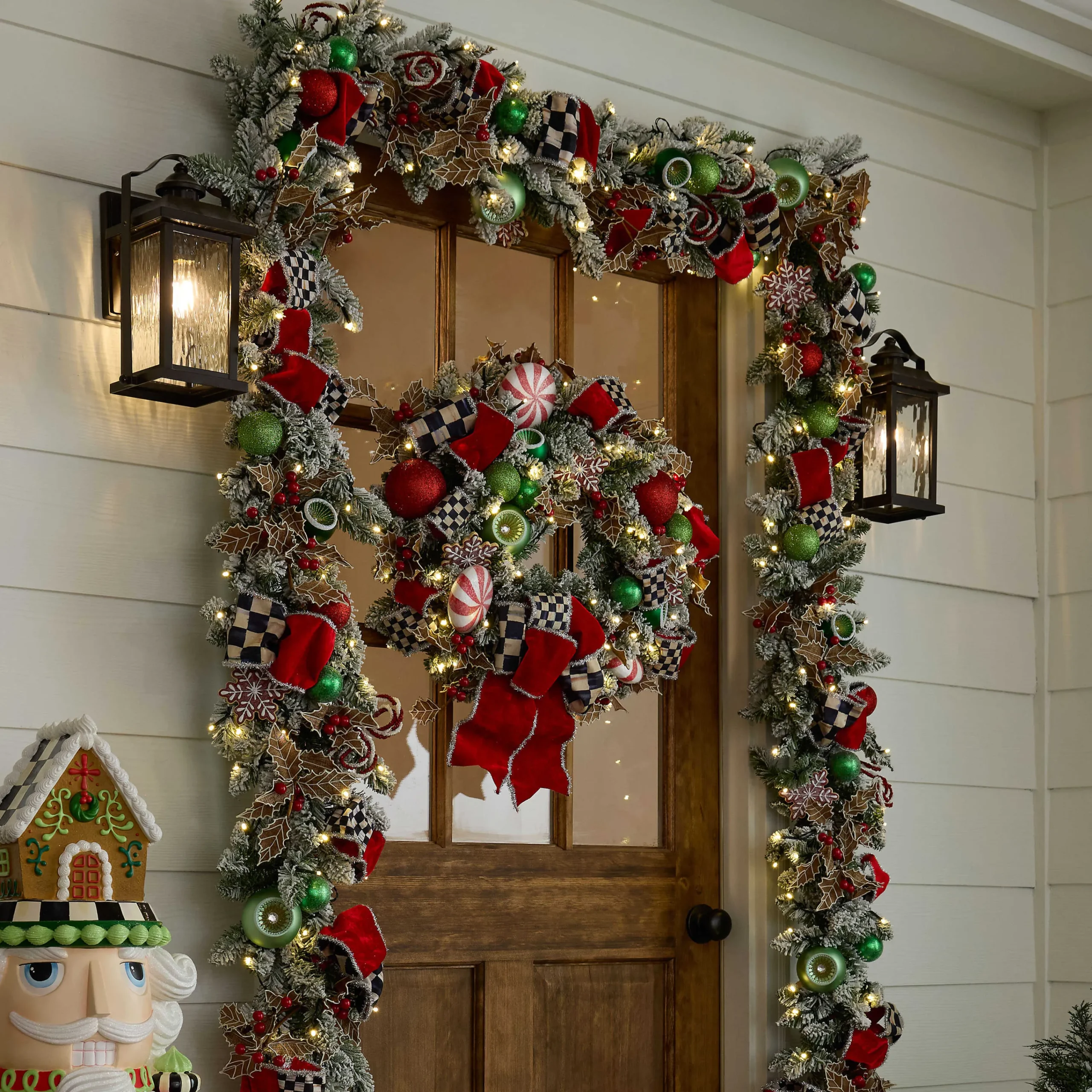 MacKenzie-Childs Greenery & Florals|Outdoor<Bake Shop Illuminated 28 Wreath