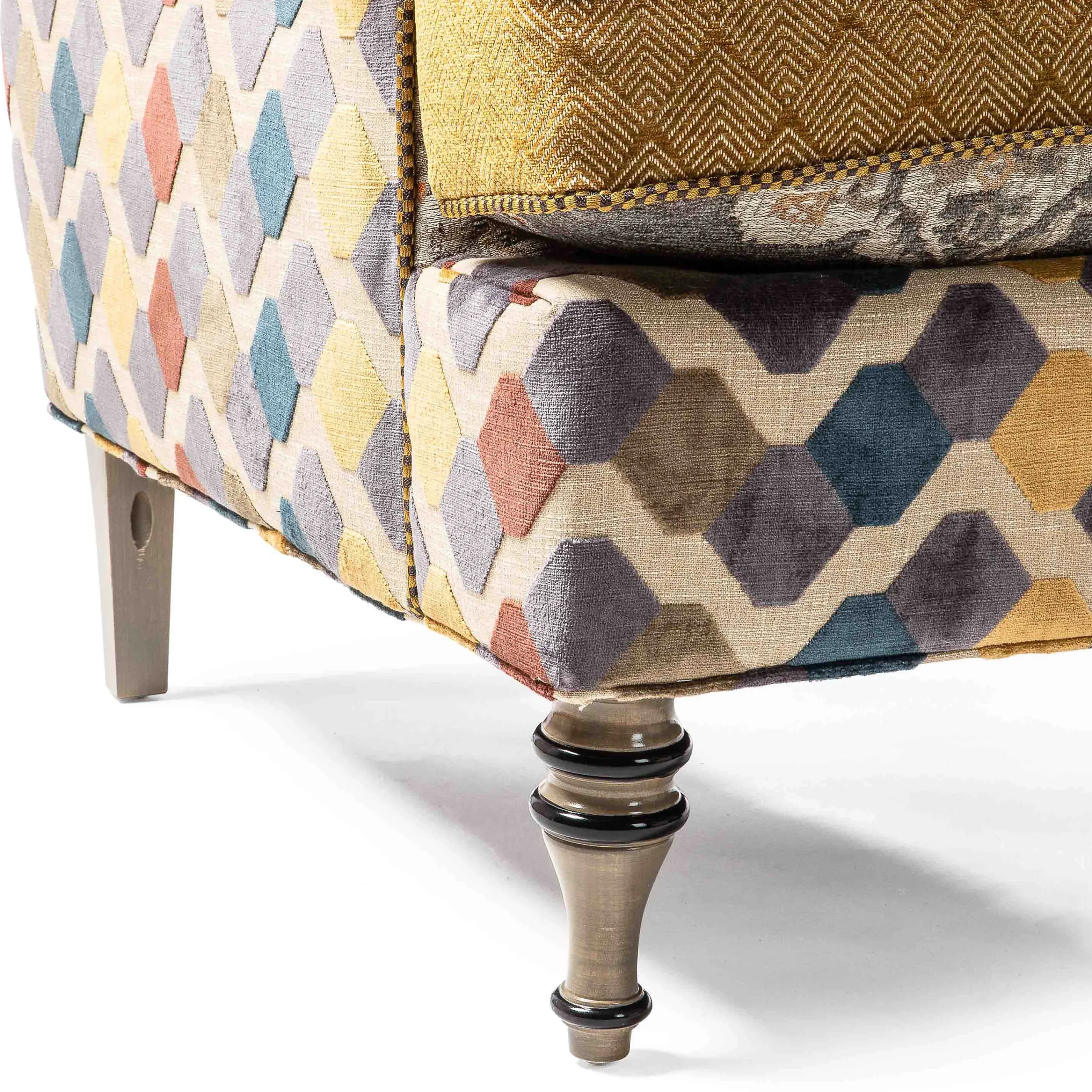 MacKenzie-Childs Living Room<Cobblestone Chair