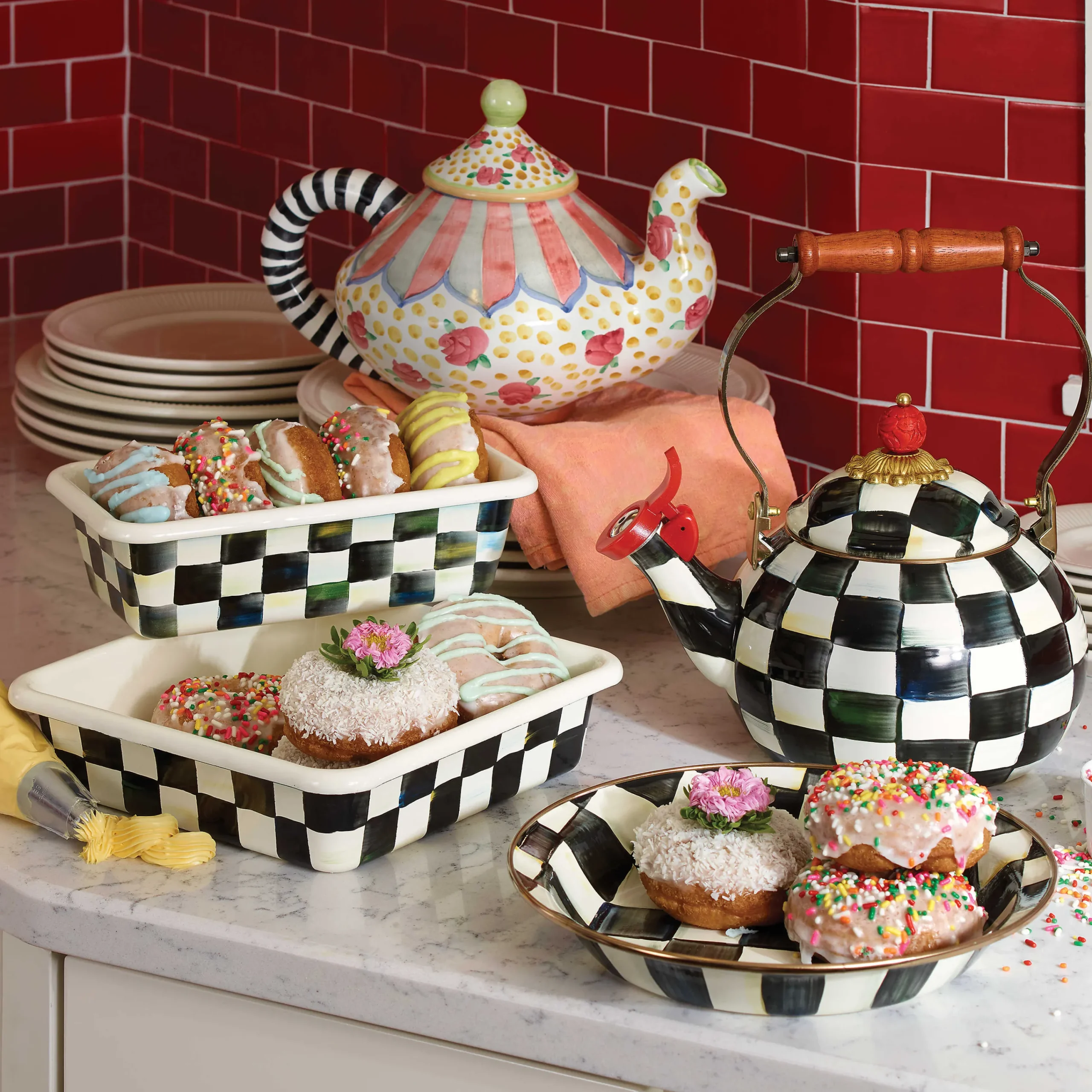 MacKenzie-Childs Cookware & Bakeware<Courtly Check 8 Baking Pan