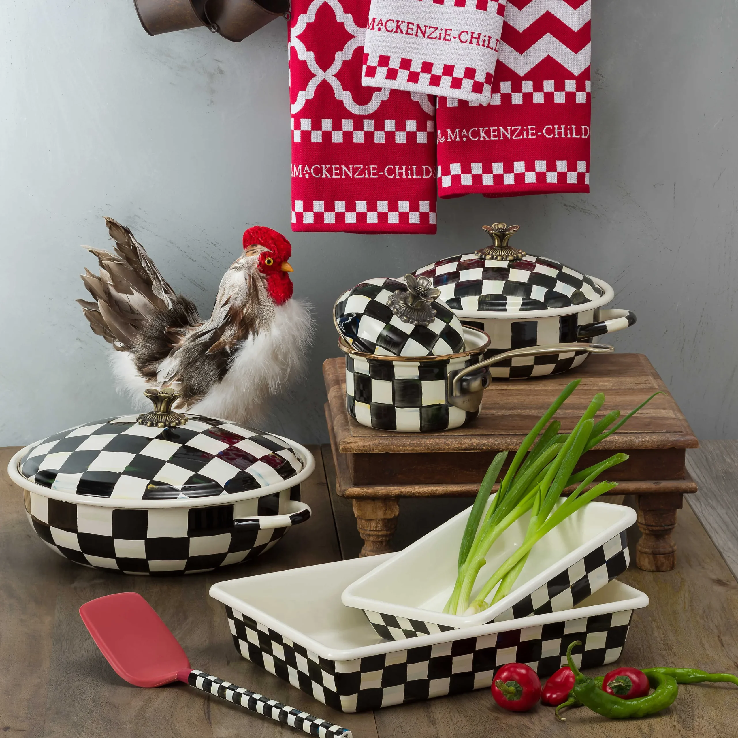MacKenzie-Childs Cookware & Bakeware<Courtly Check 8 Baking Pan