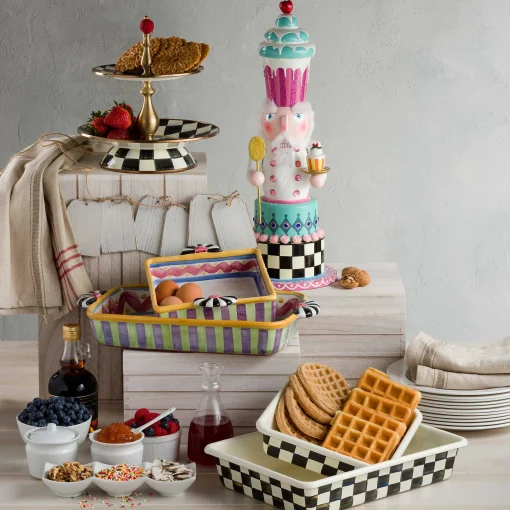 MacKenzie-Childs Cookware & Bakeware<Courtly Check 8 Baking Pan