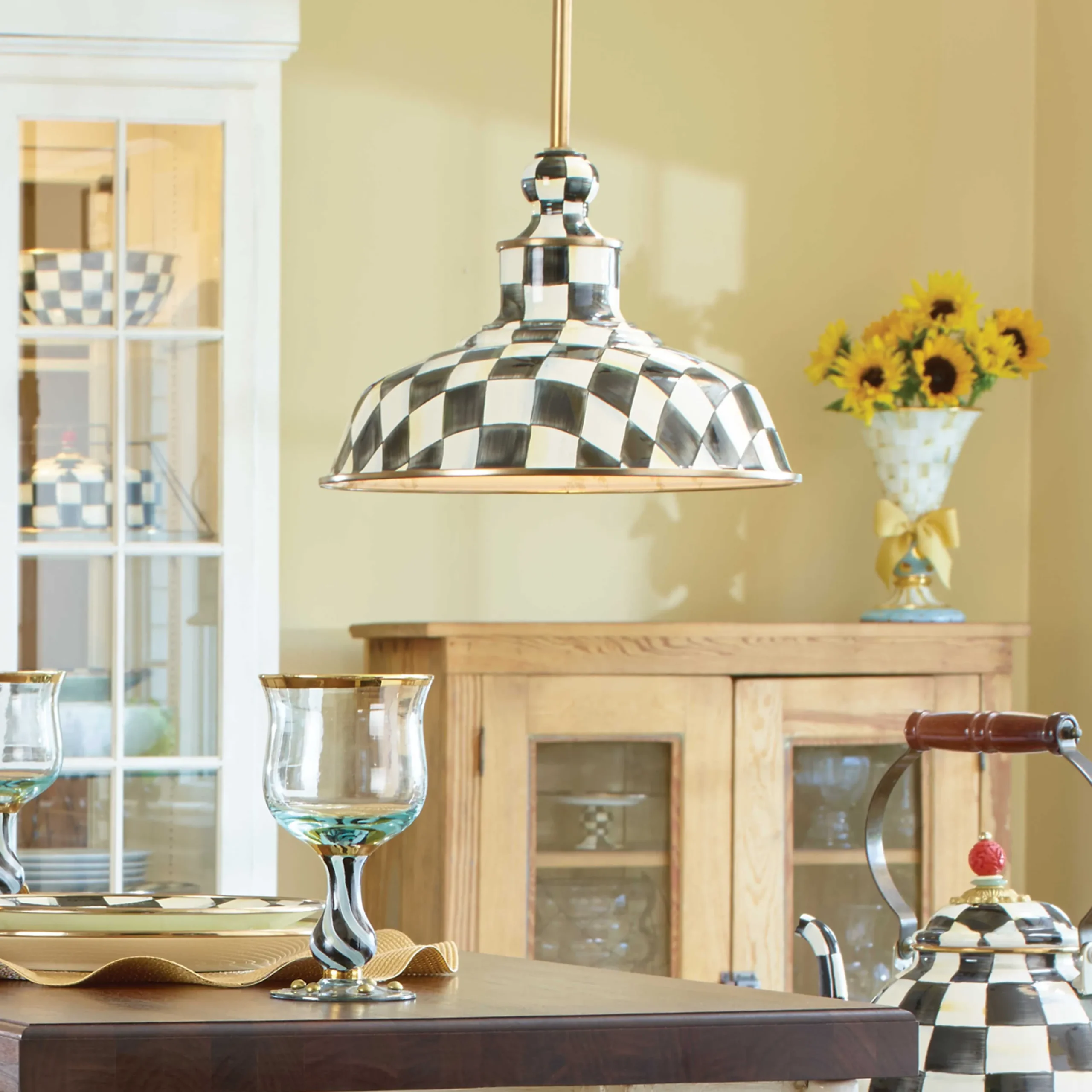 MacKenzie-Childs Lighting<Courtly Check 12 Barn Pendant Lamp