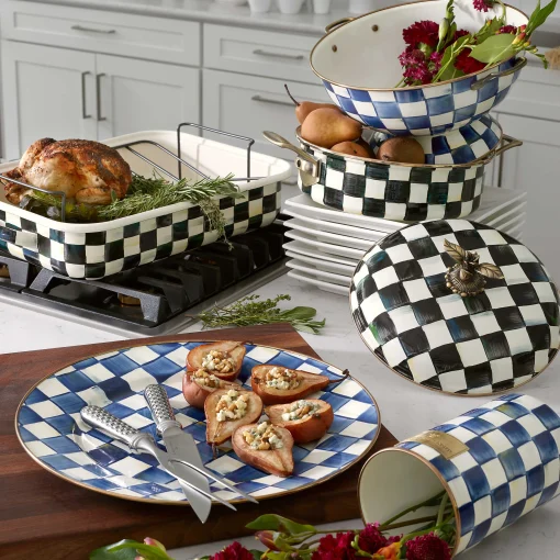 MacKenzie-Childs Cookware & Bakeware<Courtly Check 5 Quart Casserole