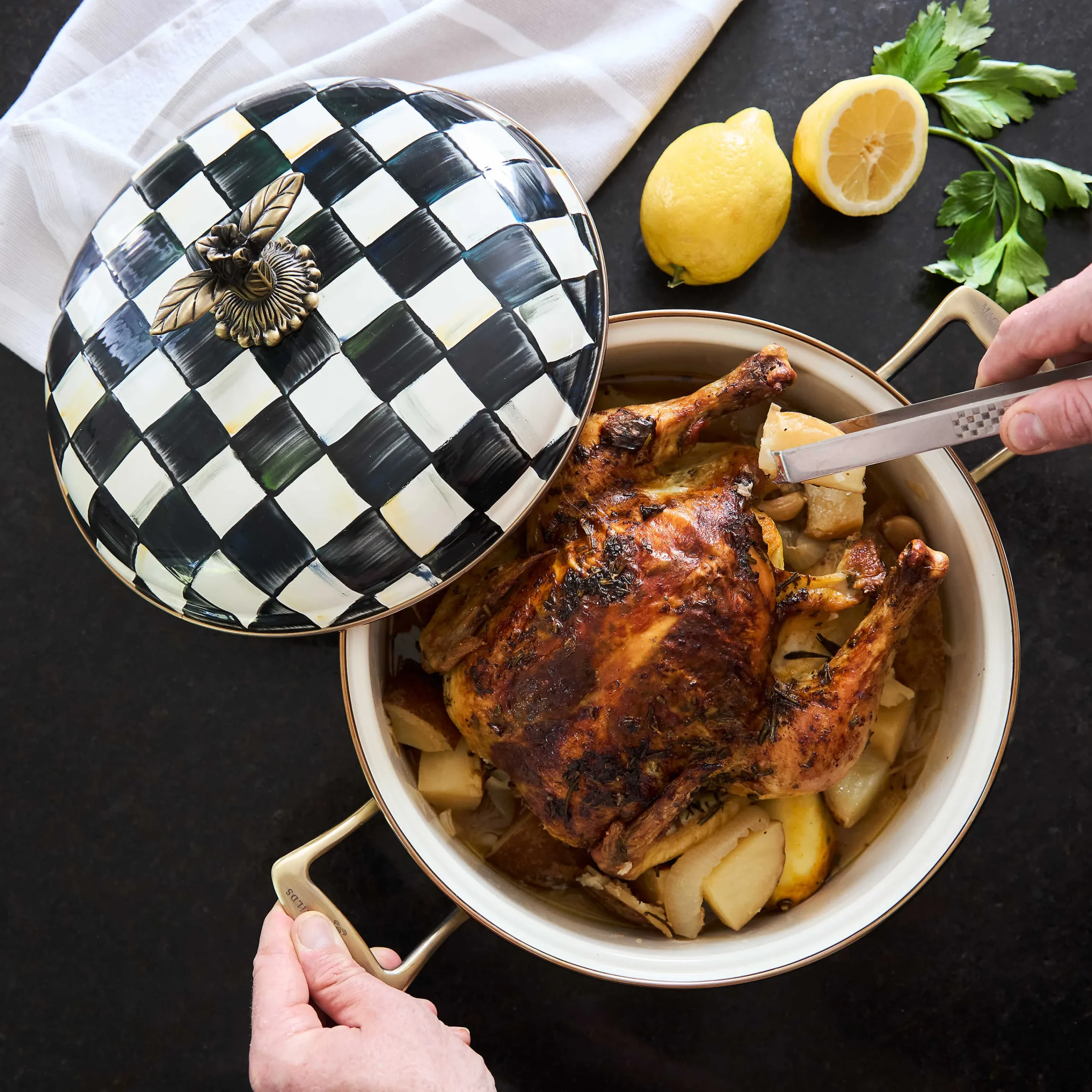MacKenzie-Childs Cookware & Bakeware<Courtly Check 5 Quart Casserole