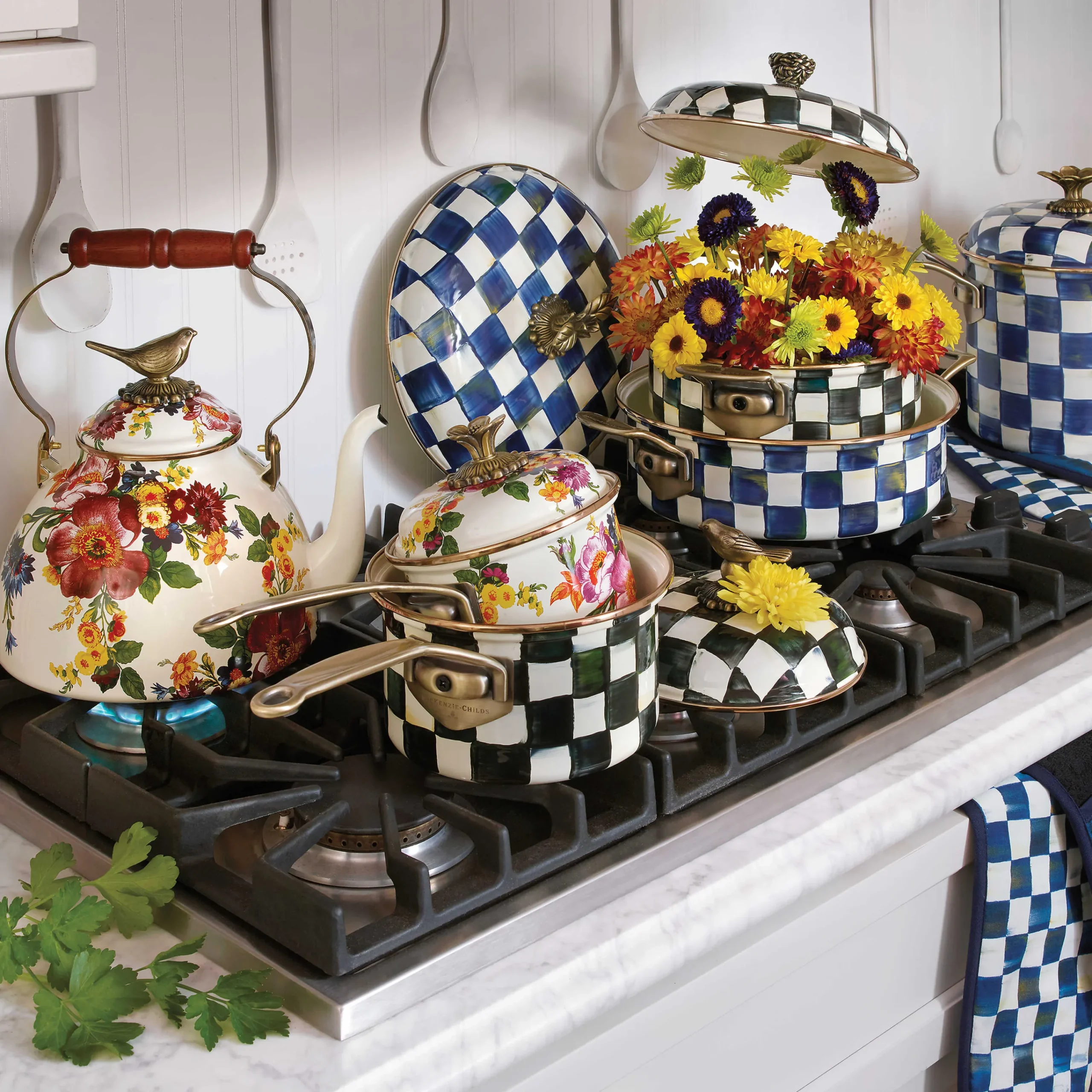MacKenzie-Childs Cookware & Bakeware<Courtly Check 3 Quart Casserole