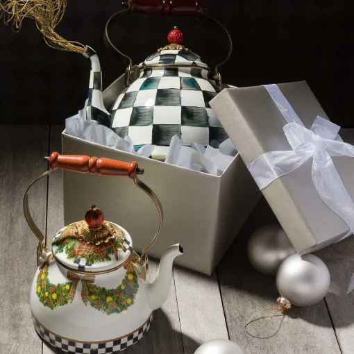 MacKenzie-Childs Tea Kettles<Courtly Check 3 Quart Tea Kettle