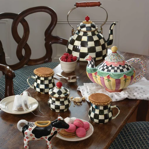 MacKenzie-Childs Tea Kettles<Courtly Check 3 Quart Tea Kettle