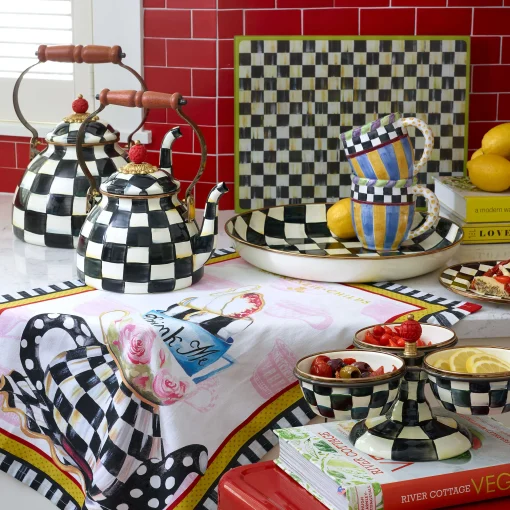 MacKenzie-Childs Tea Kettles<Courtly Check 3 Quart Tea Kettle