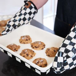 MacKenzie-Childs Cookware & Bakeware<Courtly Check Baking Set