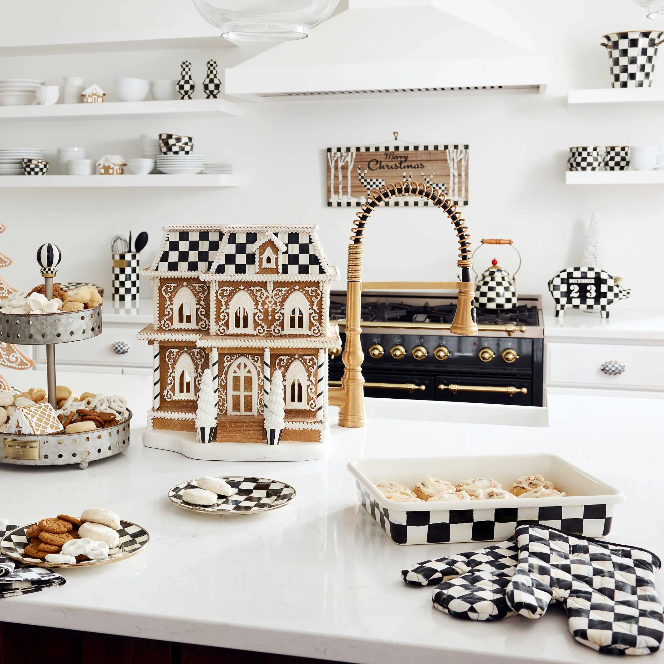 MacKenzie-Childs Cookware & Bakeware<Courtly Check Baking Set