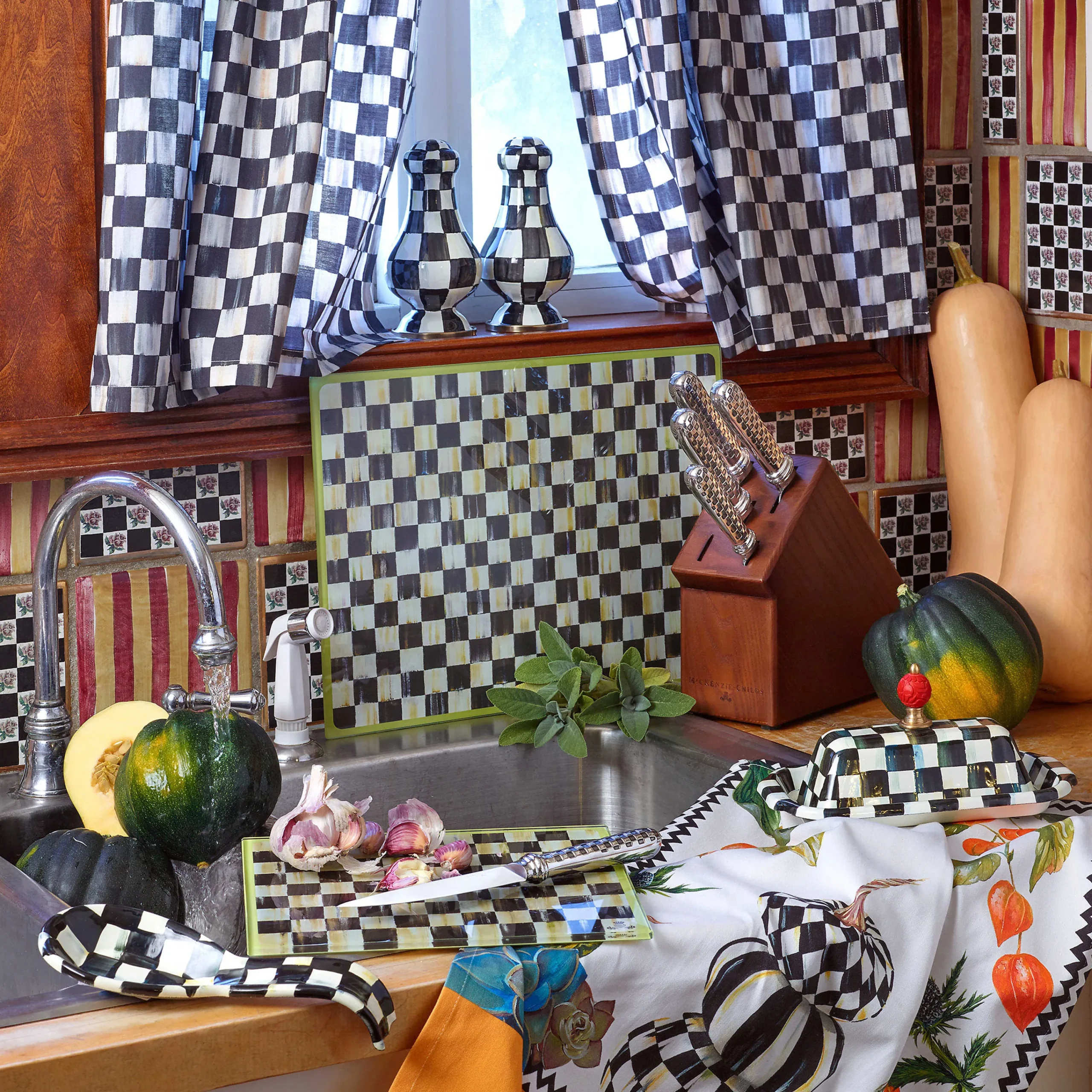 MacKenzie-Childs Room Accents<Courtly Check Cafe Curtains, Set of 2