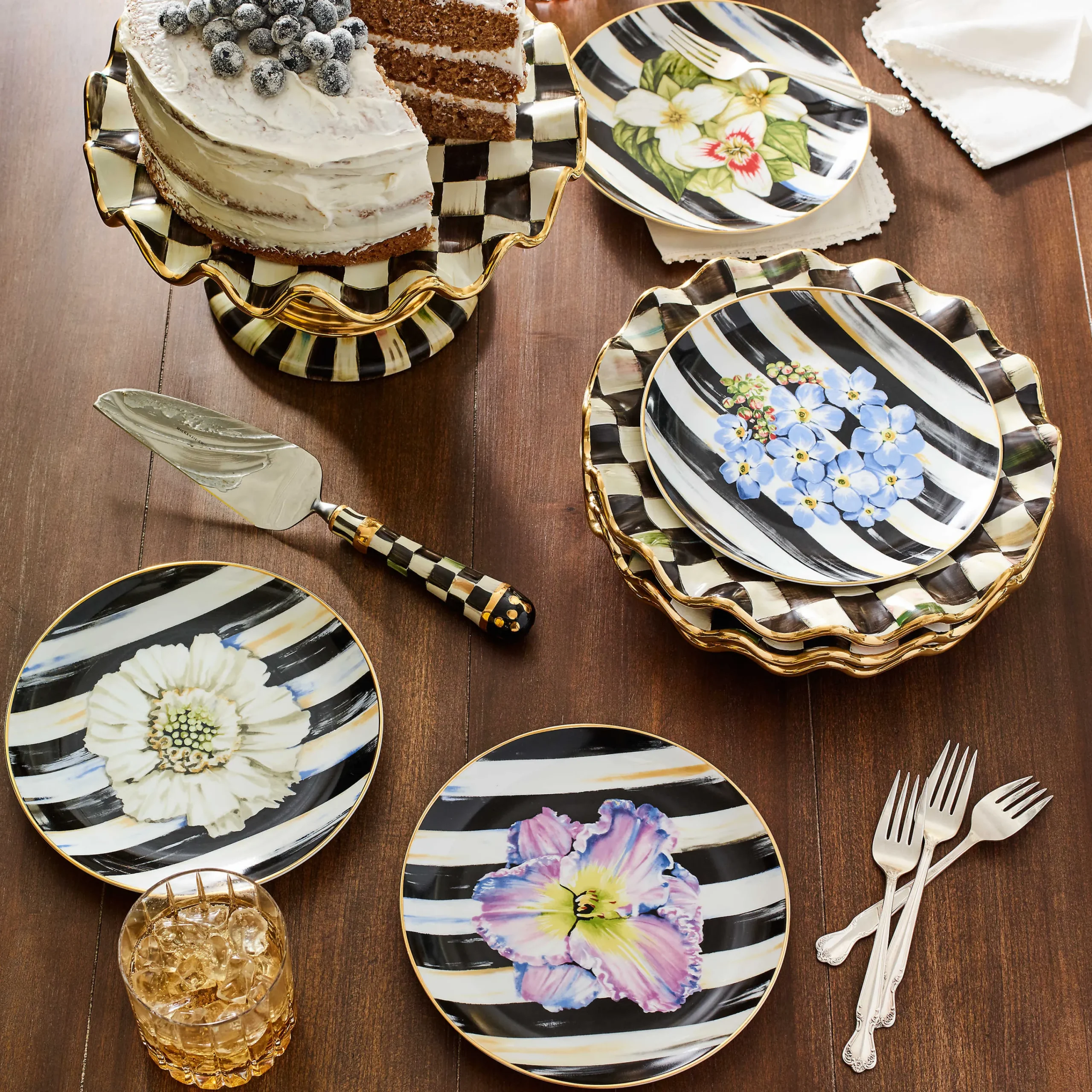 MacKenzie-Childs Serveware<Courtly Check Ceramic Fluted Cake Stand
