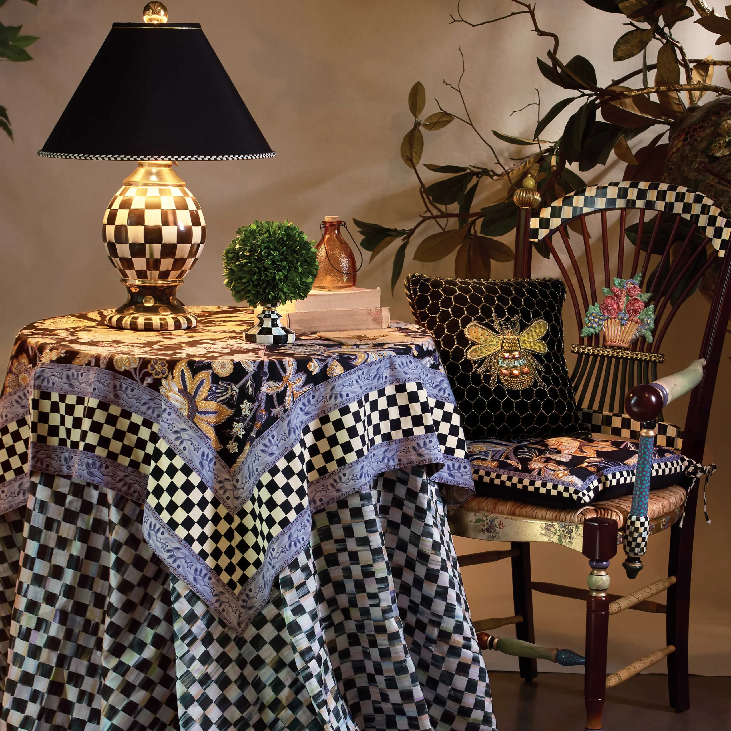 MacKenzie-Childs Room Accents|Lighting<Courtly Check Ceramic Globe Lamp