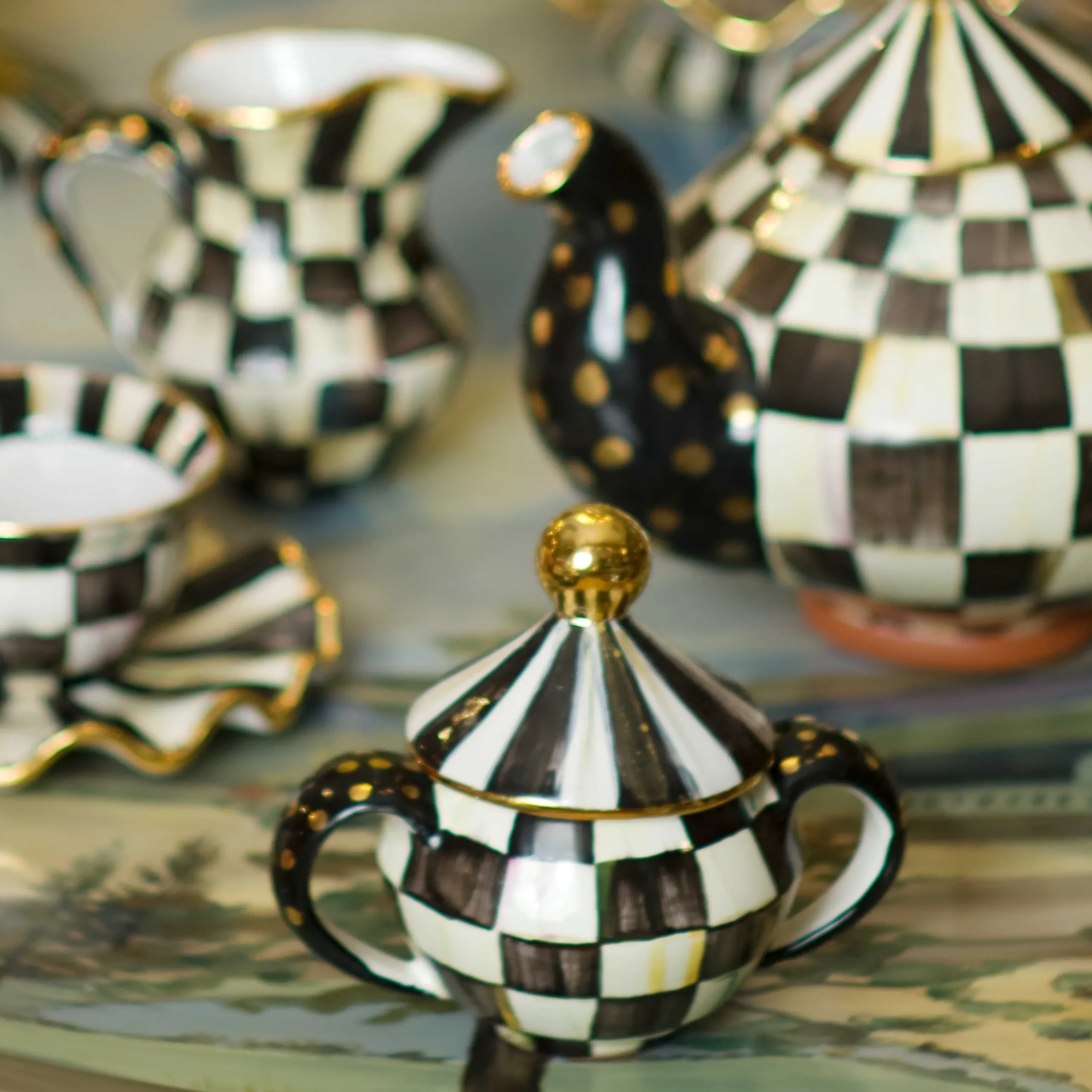 MacKenzie-Childs The Coffee Shop|Serveware<Courtly Check Ceramic Sugar Bowl with Lid