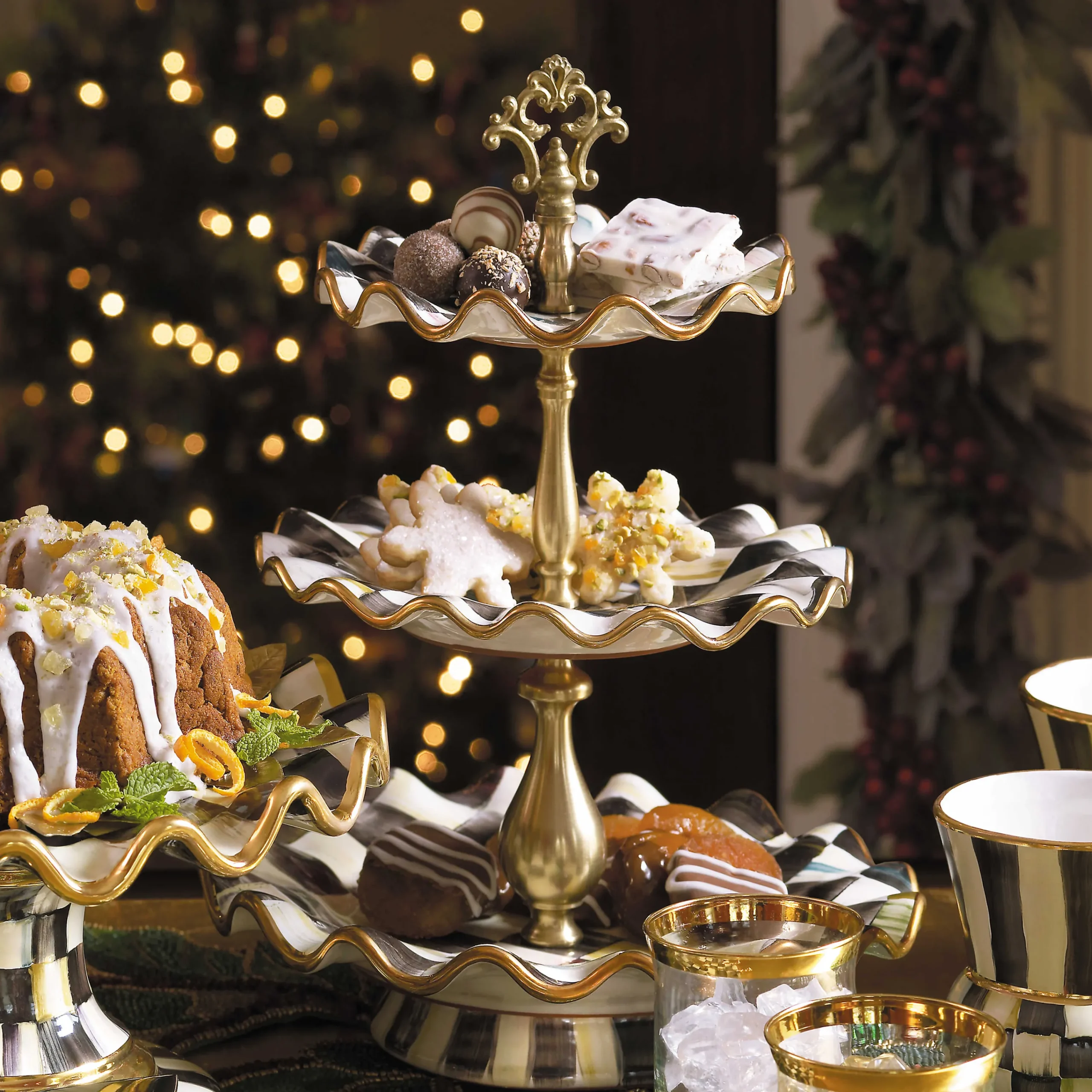 MacKenzie-Childs Bar Entertaining|Serveware<Courtly Check Ceramic Three Tier Sweet Stand