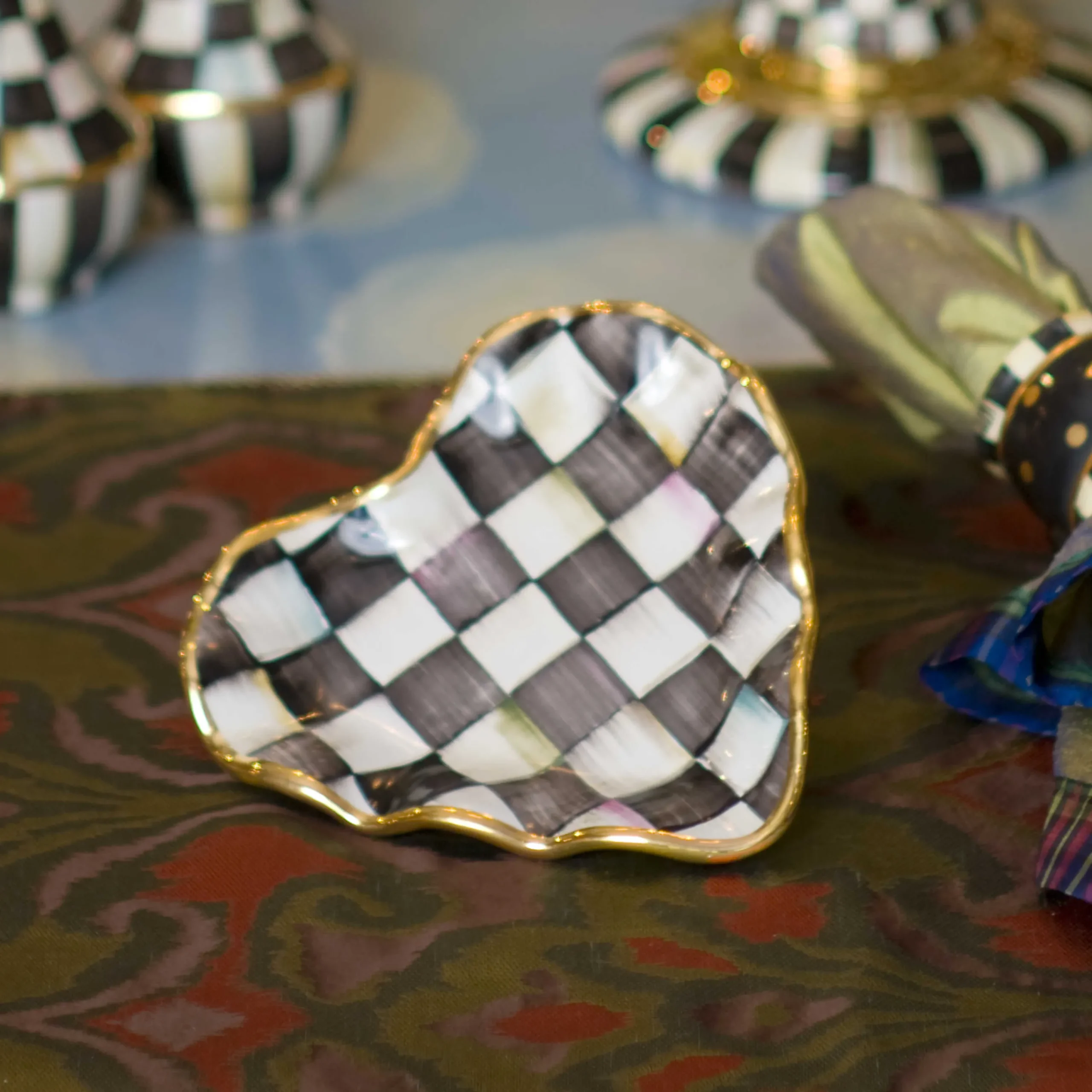MacKenzie-Childs Bar Entertaining|Serveware<Courtly Check Fluted Heart Plate