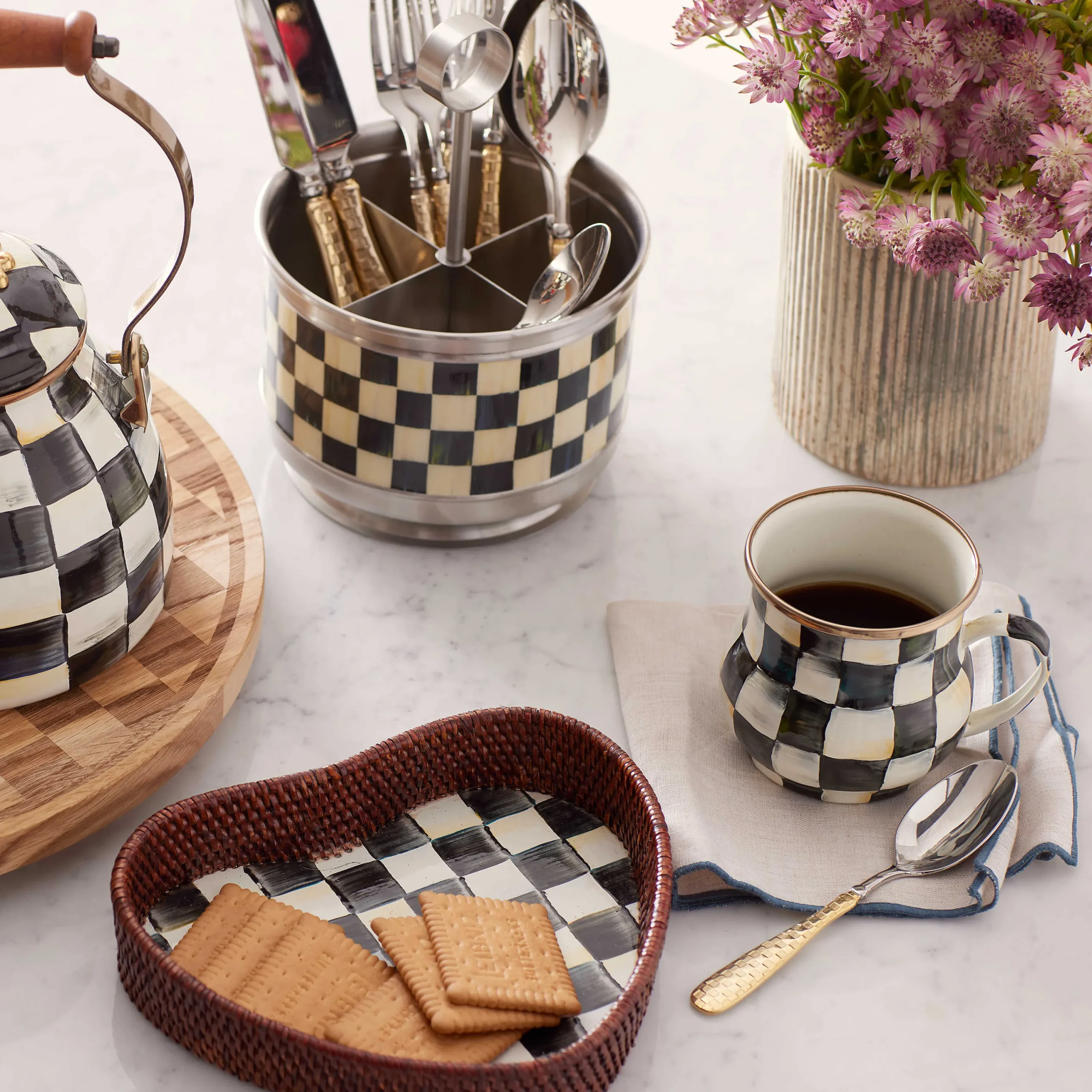 MacKenzie-Childs The Coffee Shop|Fall Entertaining<Courtly Check Mug