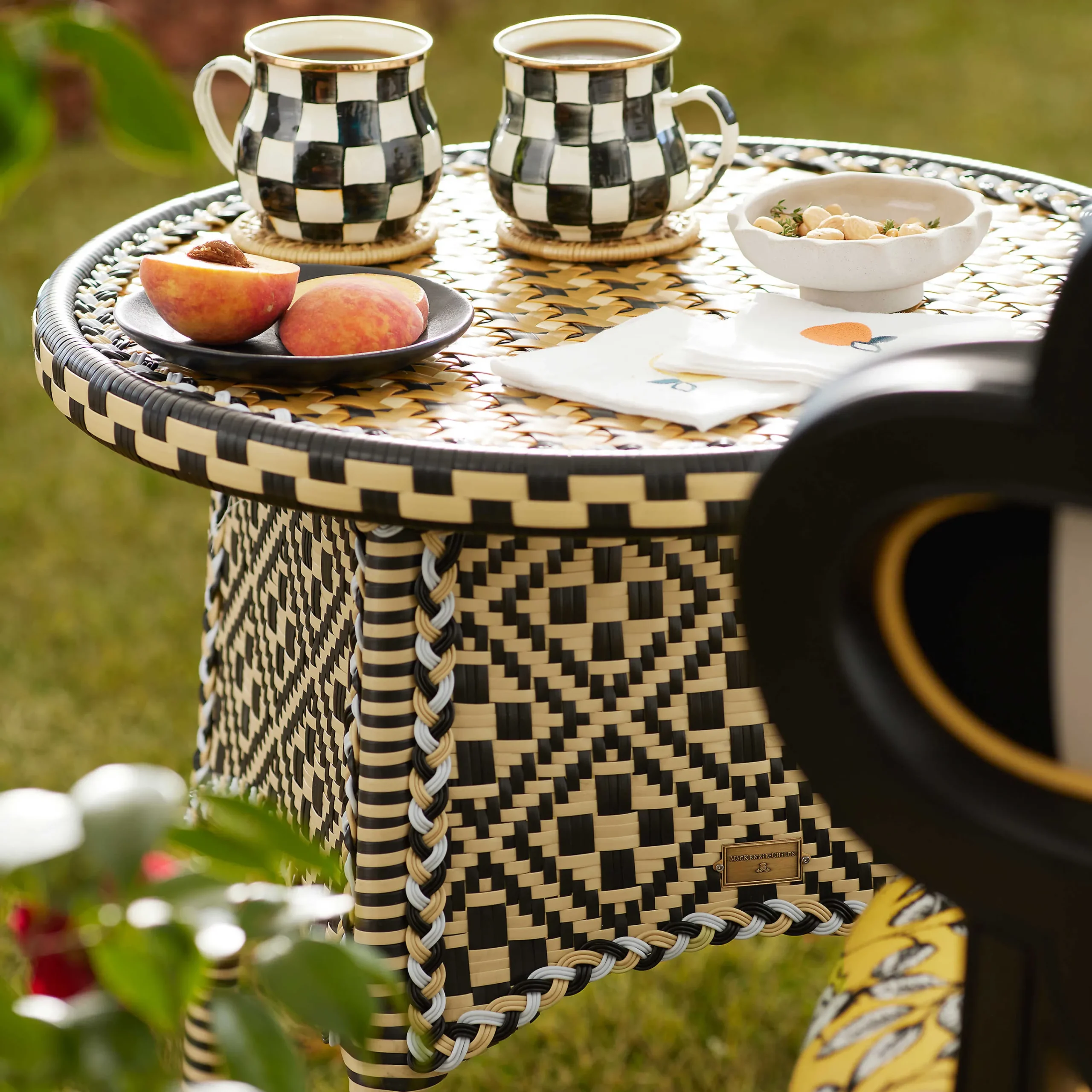MacKenzie-Childs The Coffee Shop|Fall Entertaining<Courtly Check Mug