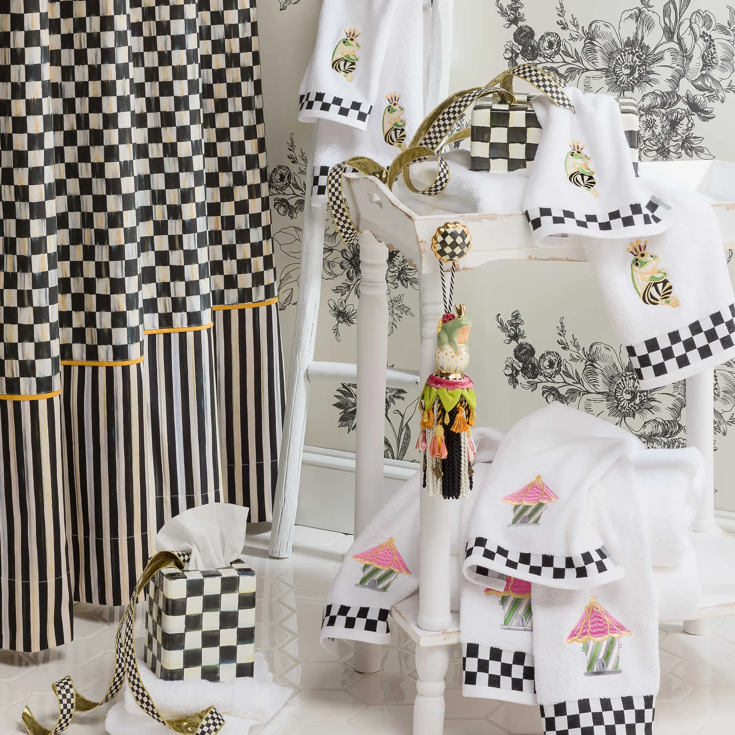MacKenzie-Childs Bath & Bath Accessories|Room Accents<Courtly Check Standard Tissue Box Cover