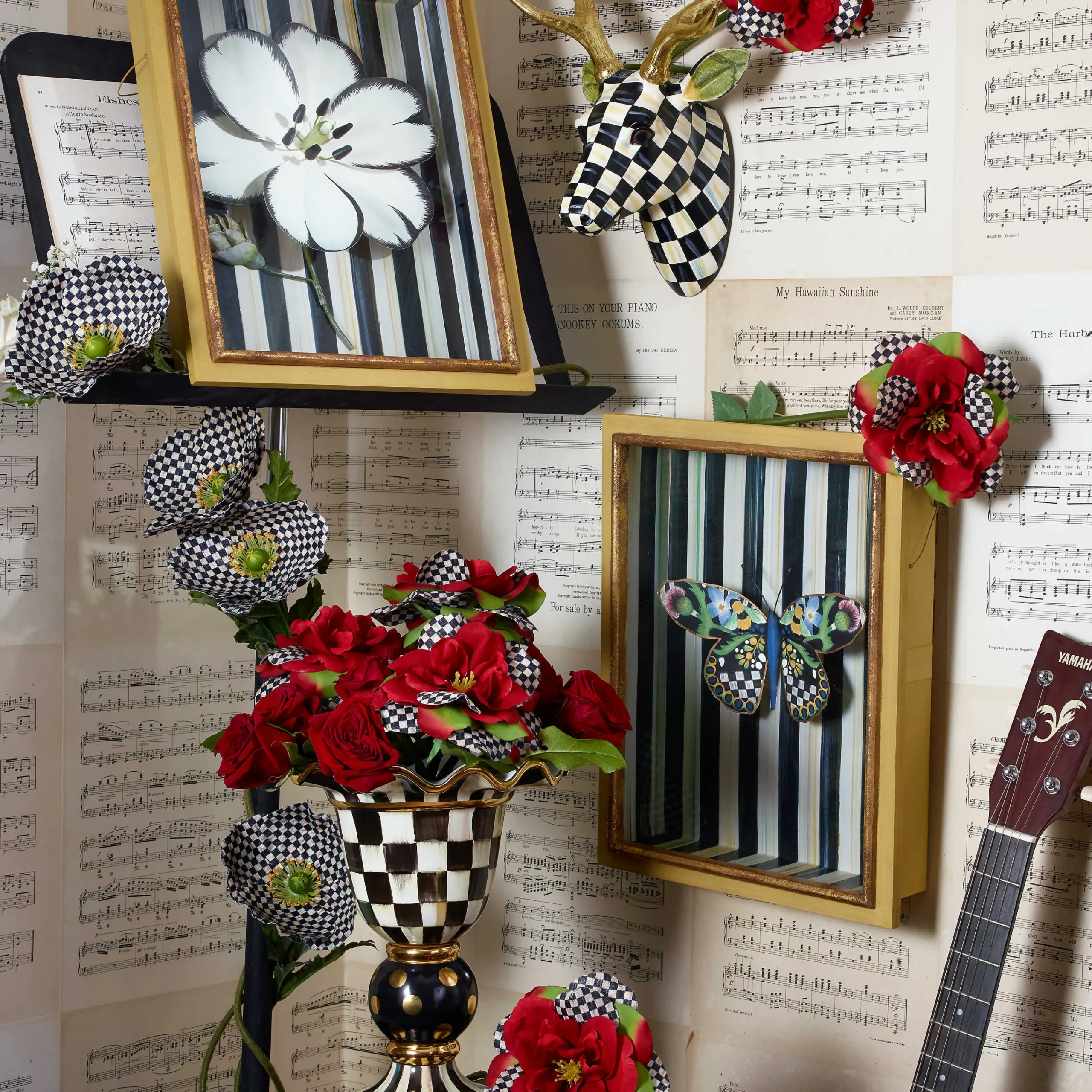 MacKenzie-Childs Room Accents<Courtly Check Stately Vase