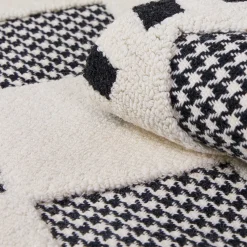 MacKenzie-Childs Rugs<Houndstooth Check Diamond 5' x 8' Rug