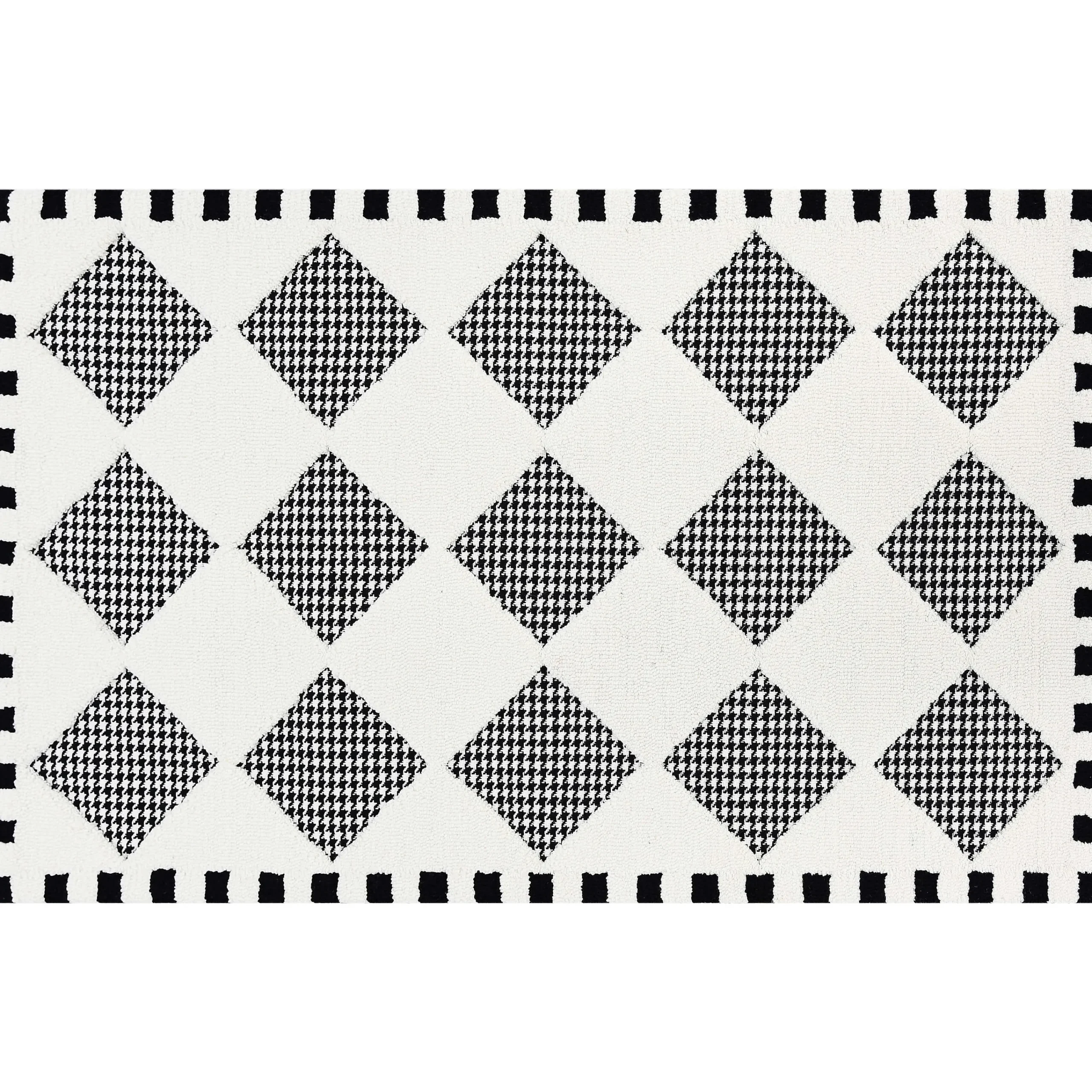 MacKenzie-Childs Rugs<Houndstooth Check Diamond 3' x 5' Rug
