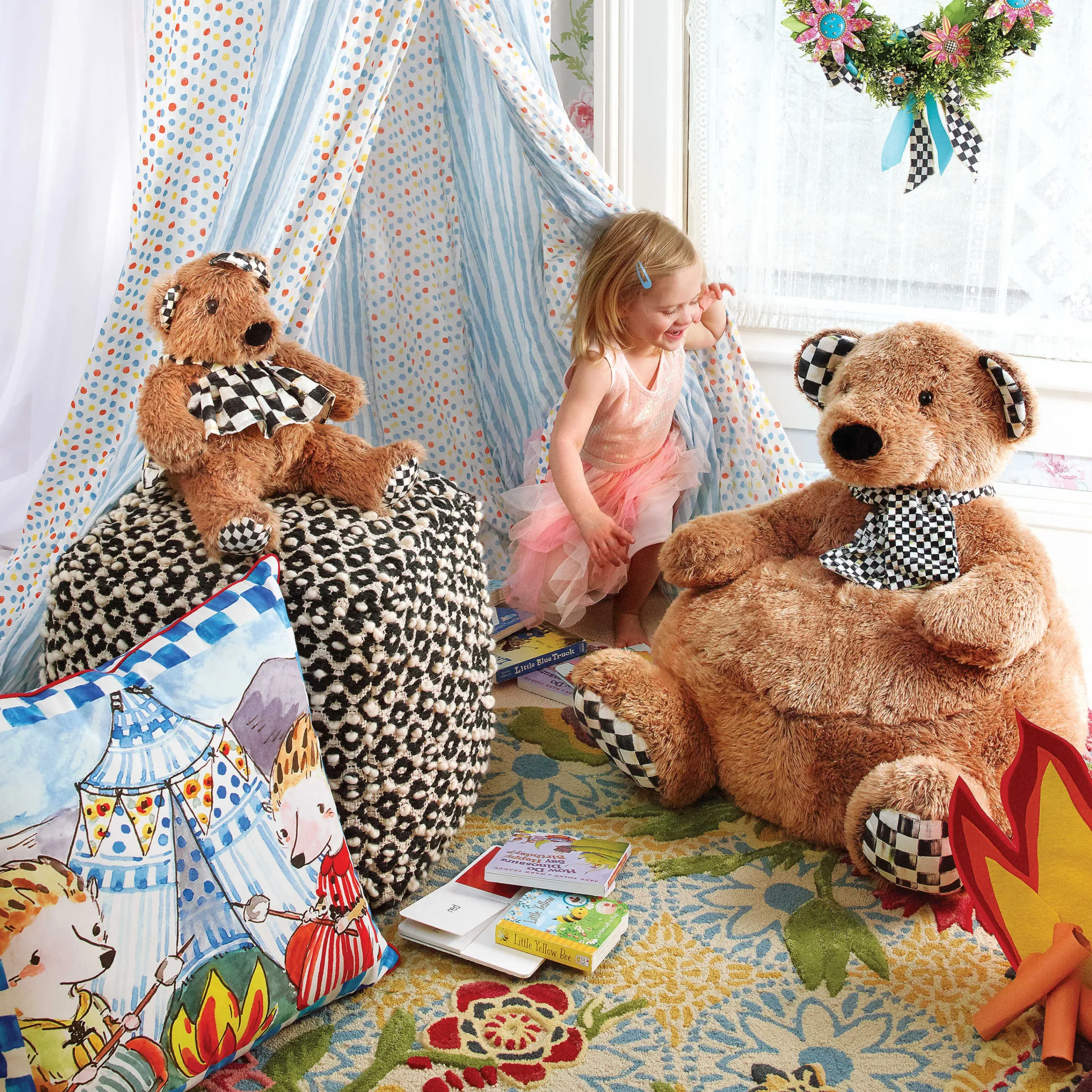 MacKenzie-Childs Room Accents<Mac Bear Chair