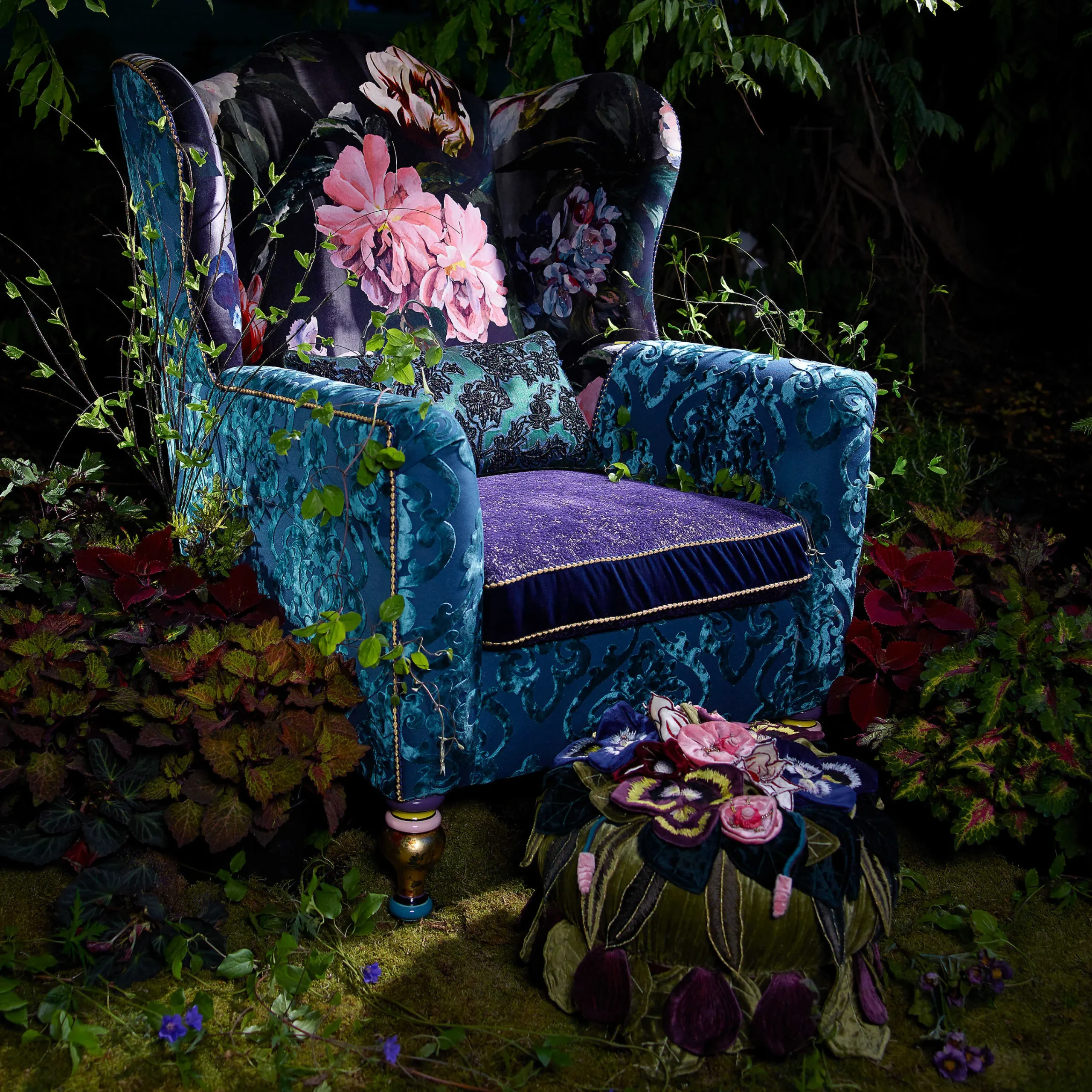 MacKenzie-Childs Living Room<Moonlight Garden Footstool