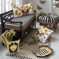 MacKenzie-Childs Living Room<On Wall Street Setting Seat