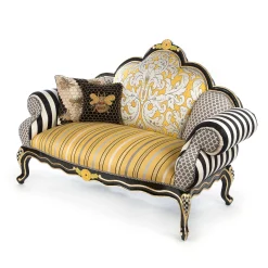 MacKenzie-Childs Living Room<Queen Bee Loveseat