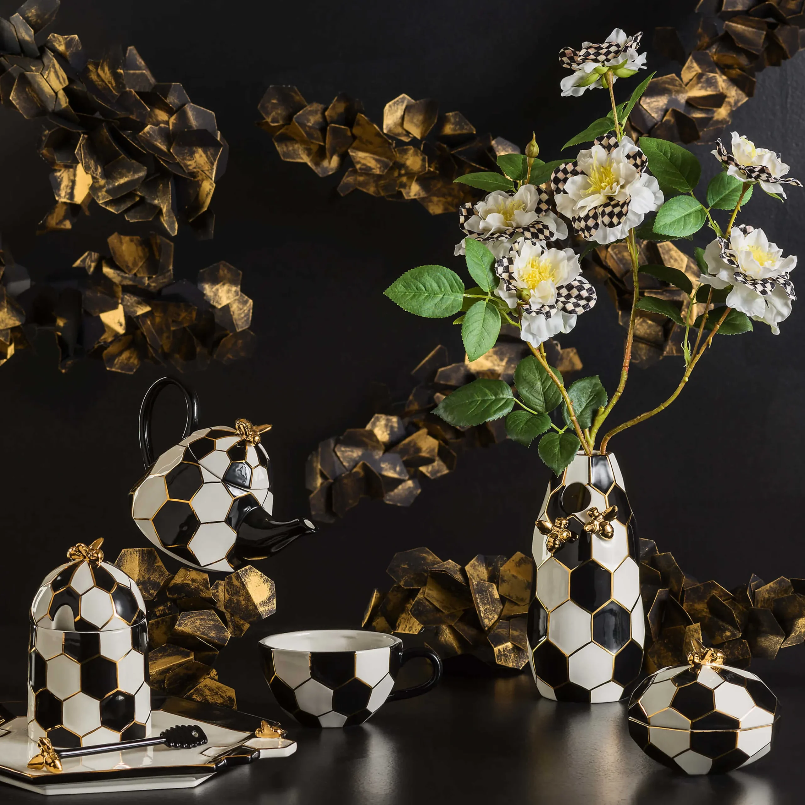 MacKenzie-Childs Serveware|Tea Kettles<Queen Bee Tea For One