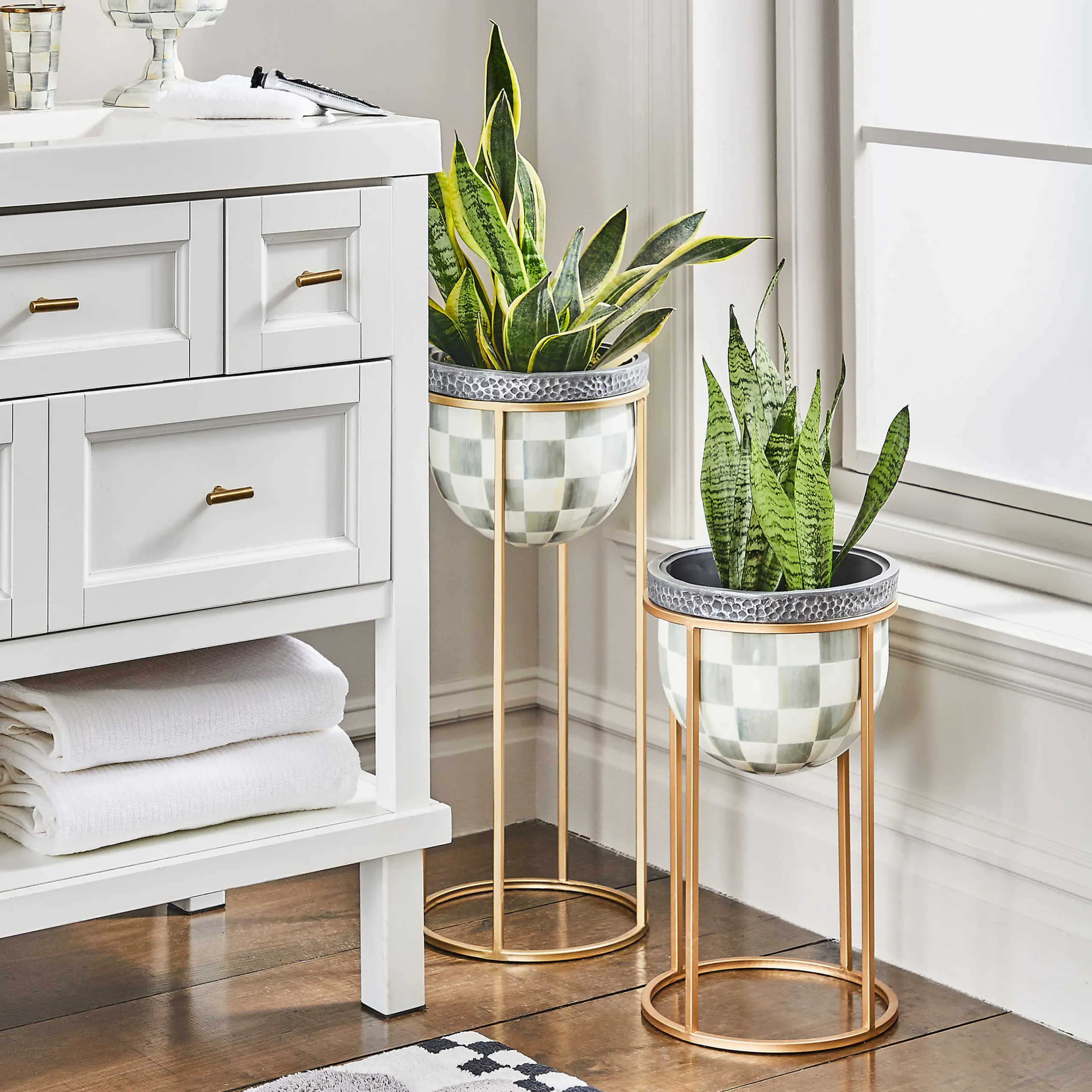 MacKenzie-Childs Outdoor|Room Accents<Sterling Check Tall Plant Stand