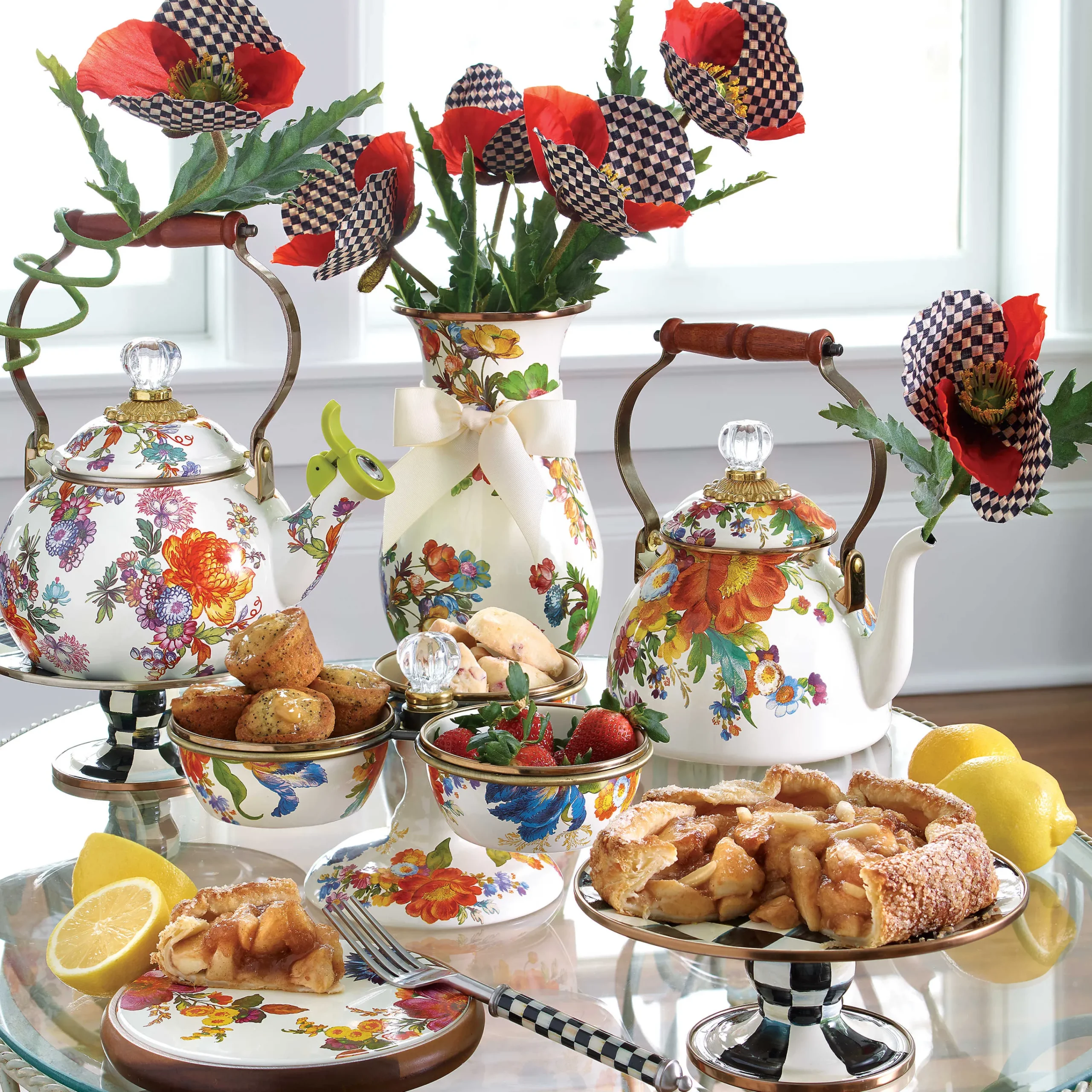MacKenzie-Childs The Coffee Shop|Tea Kettles<White Flower Market 2 Quart Tea Kettle
