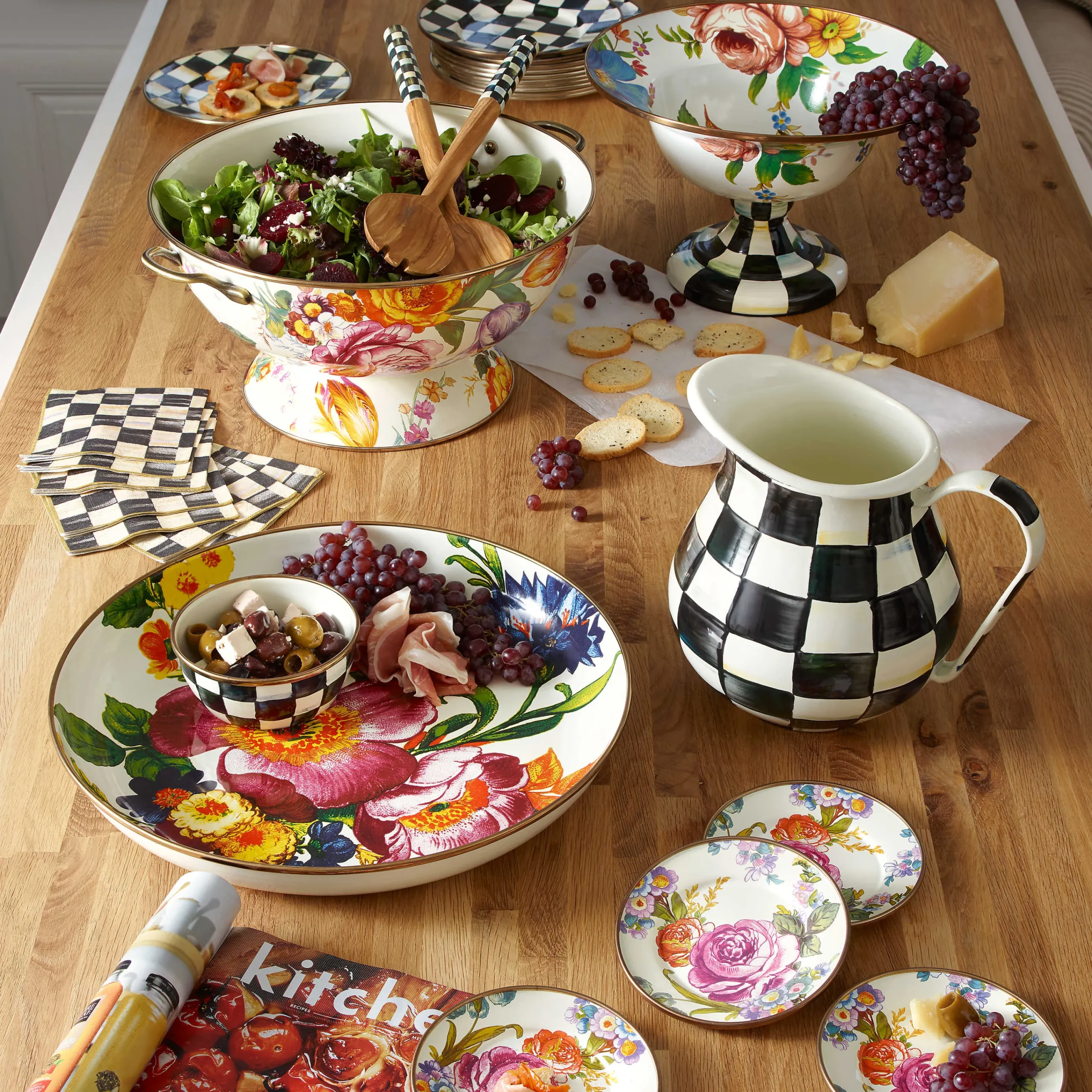 MacKenzie-Childs Serveware<White Flower Market Abundant Bowl