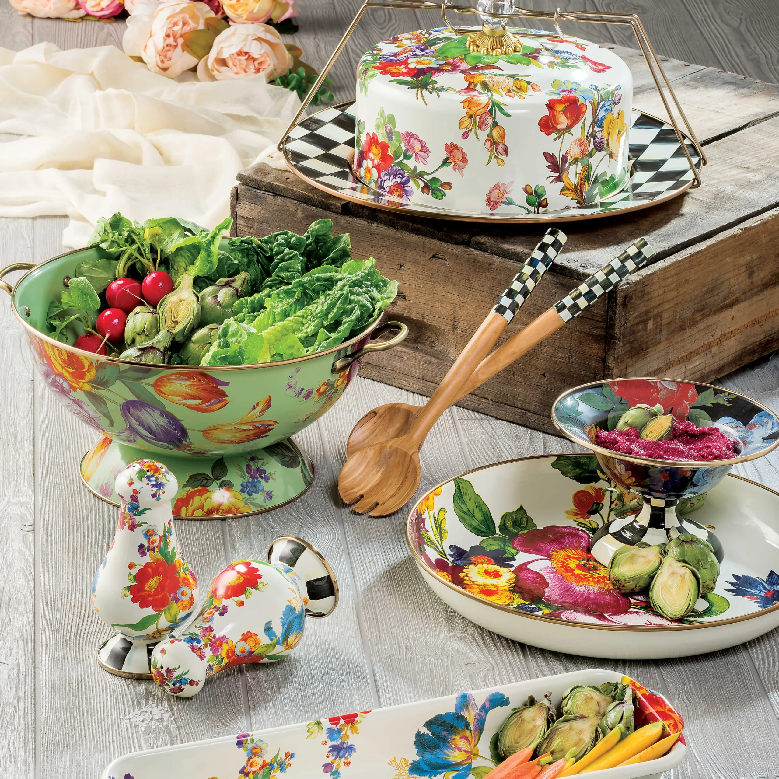 MacKenzie-Childs Serveware<White Flower Market Abundant Bowl