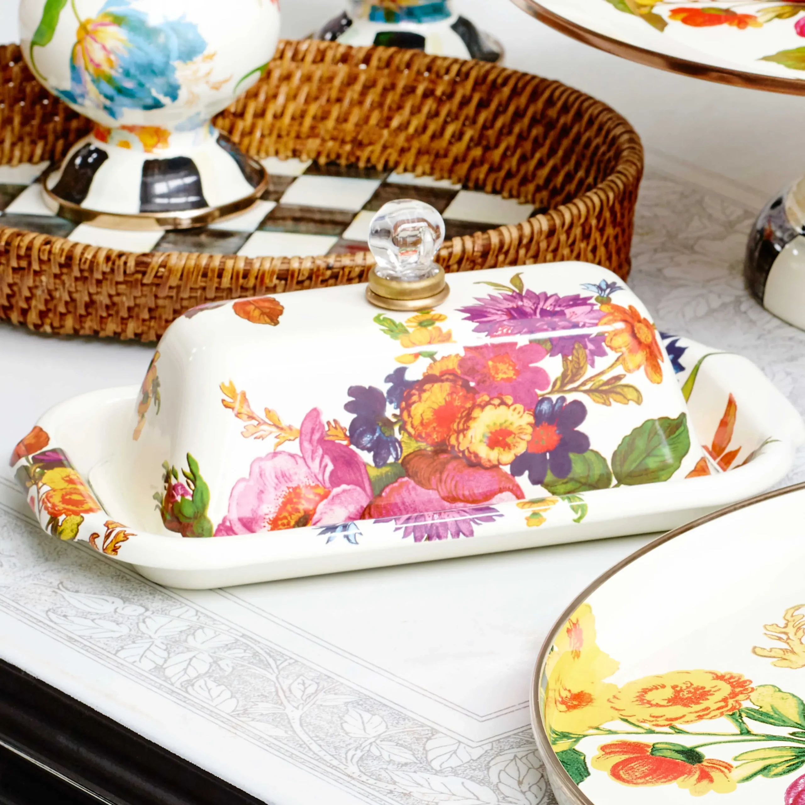 MacKenzie-Childs Serveware<White Flower Market Butter Box