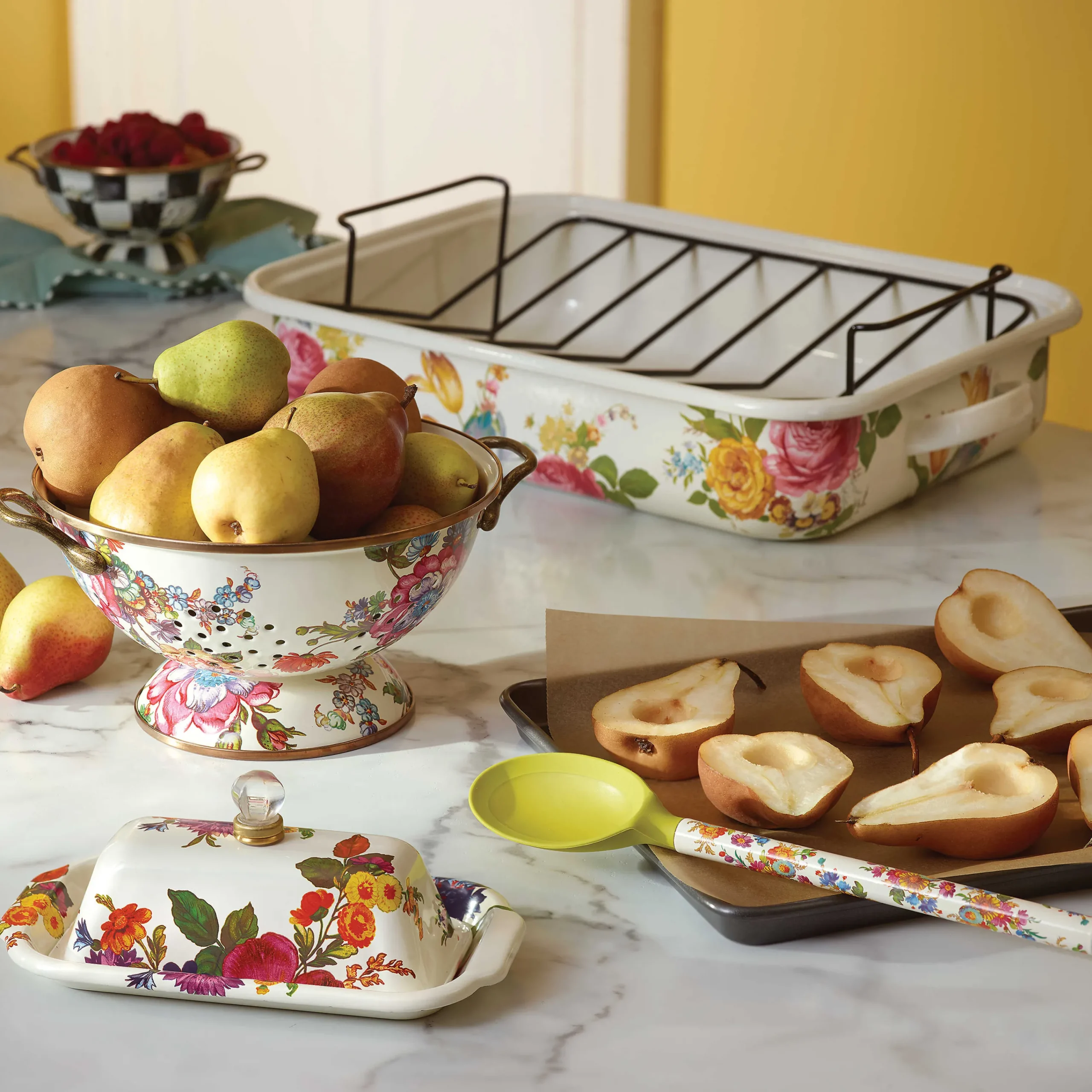 MacKenzie-Childs Serveware<White Flower Market Butter Box