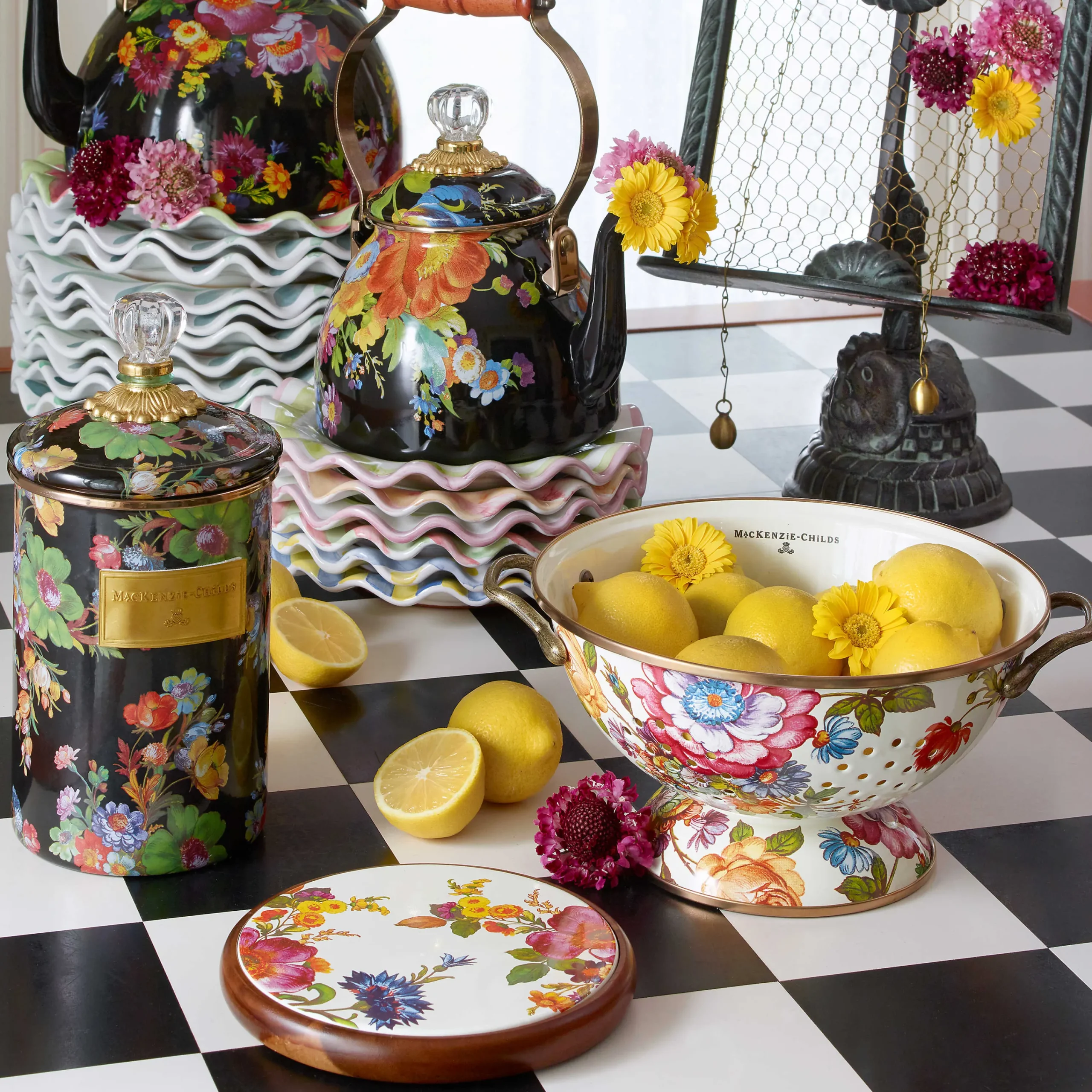 MacKenzie-Childs Kitchen Utensils & Tools<White Flower Market Large Colander