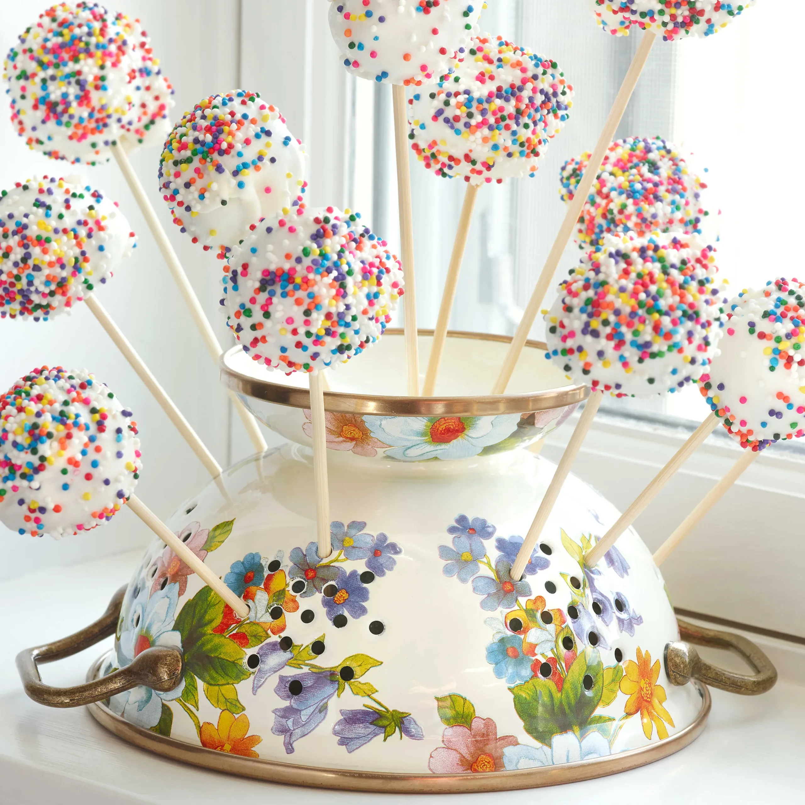 MacKenzie-Childs Kitchen Utensils & Tools<White Flower Market Small Colander