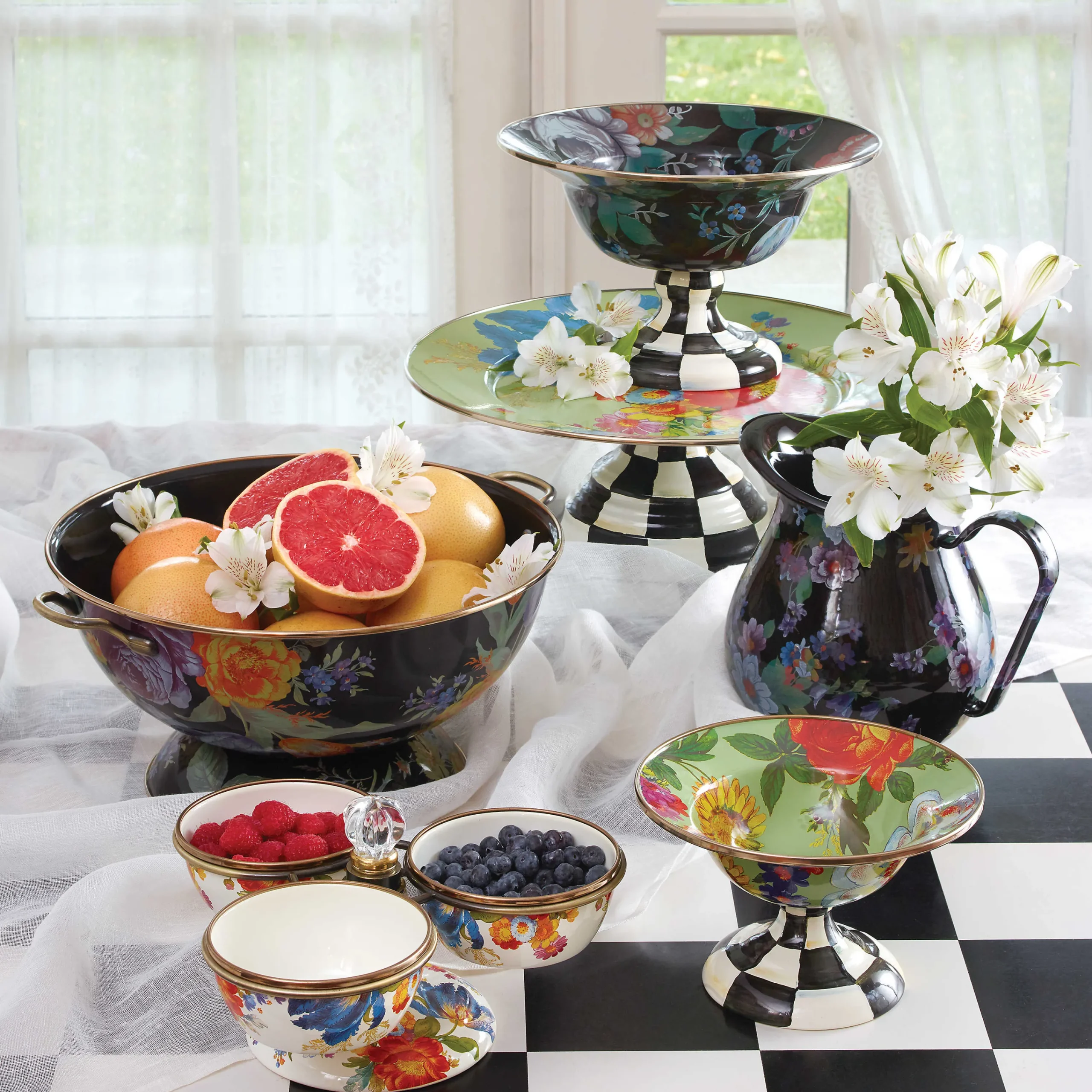 MacKenzie-Childs Serveware<White Flower Market Small Compote